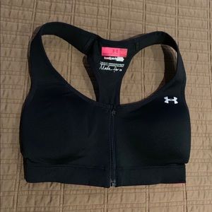 NWOT Under Armour heat gear sport bra.  Size 30c